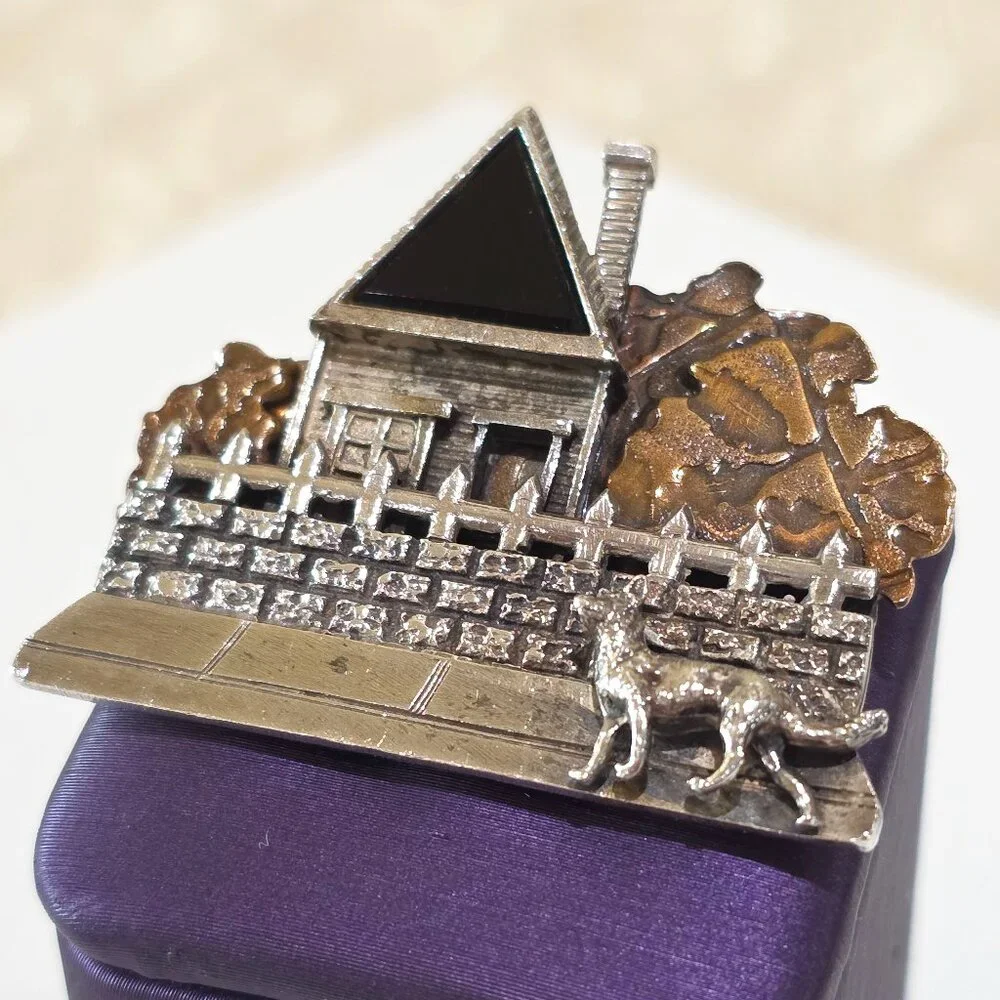 Vintage JP Reardon House Onyx Roof Dog Brass Accent Sterling Silver Pin Brooch